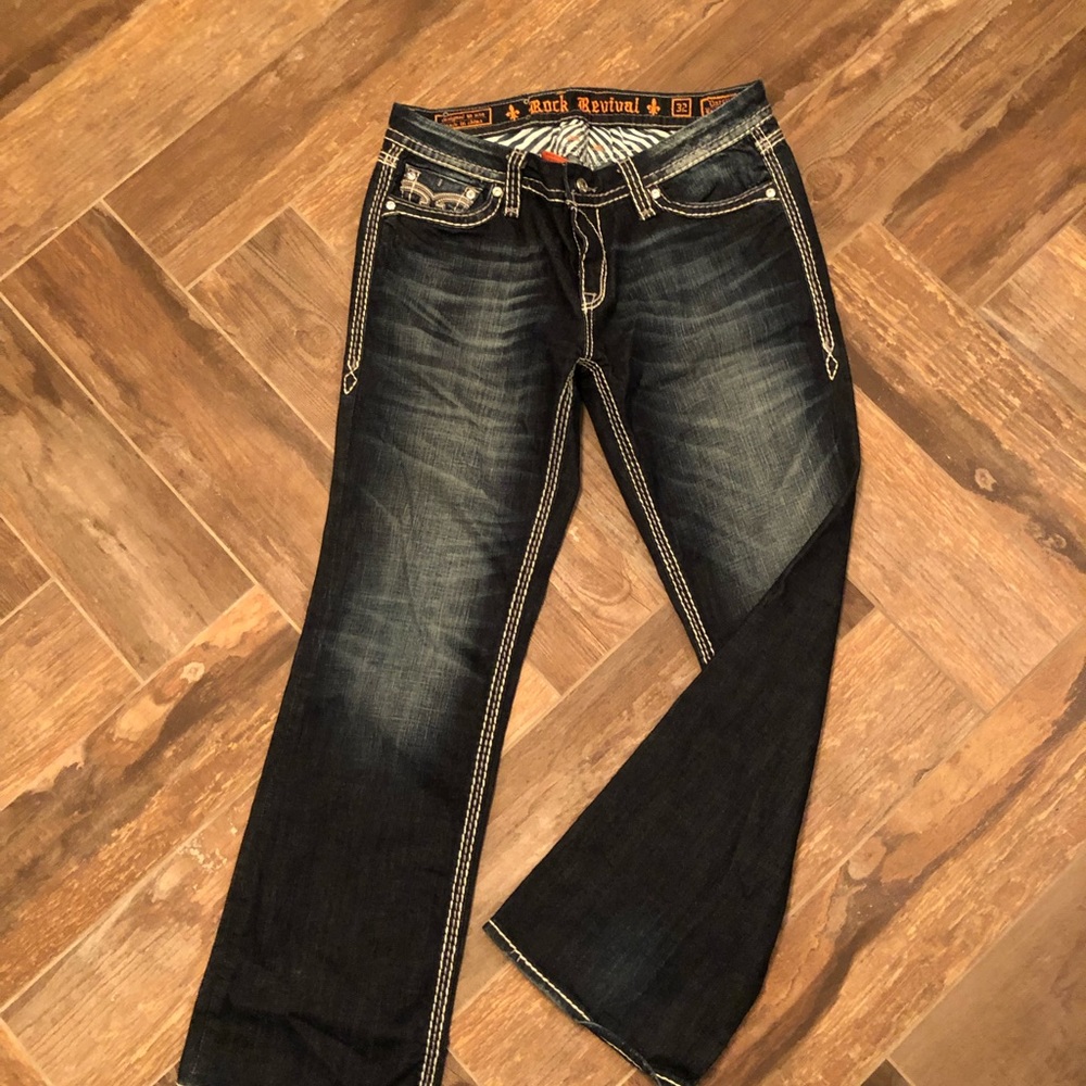Like New-Zero wear on fabric/cuff.